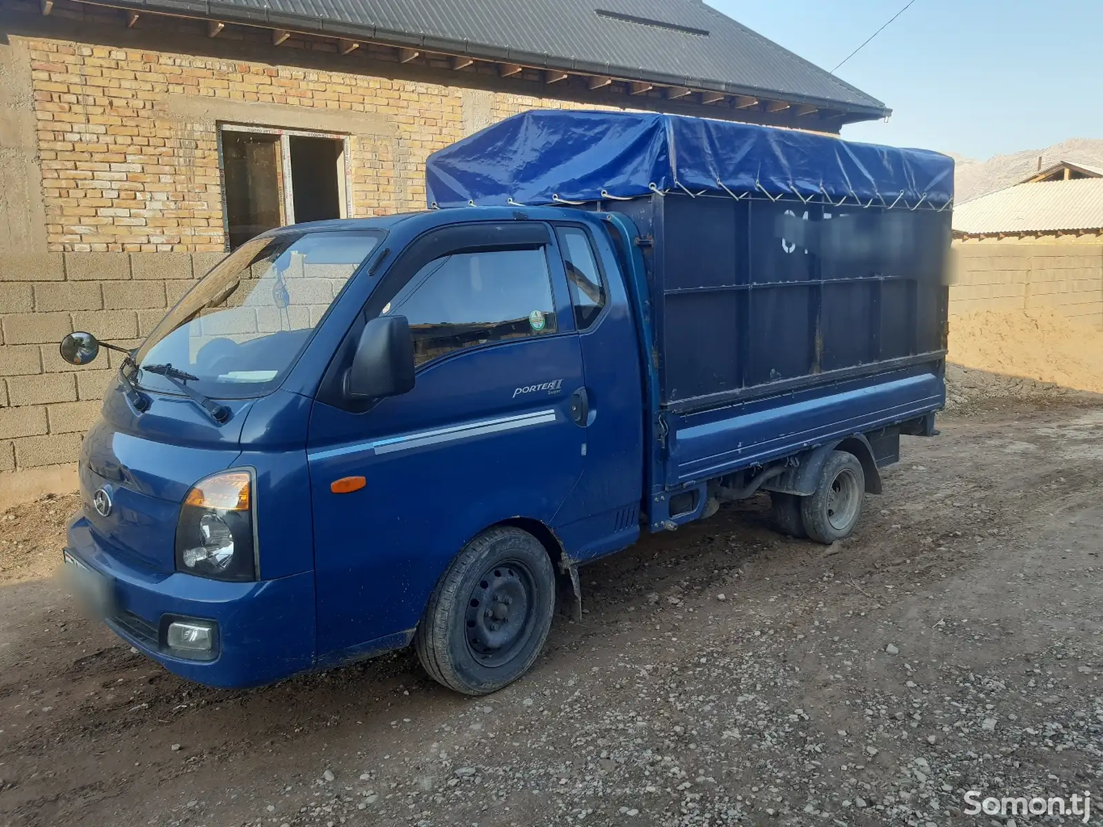 Бортовой автомобиль Hyundai Porter, 2015-1