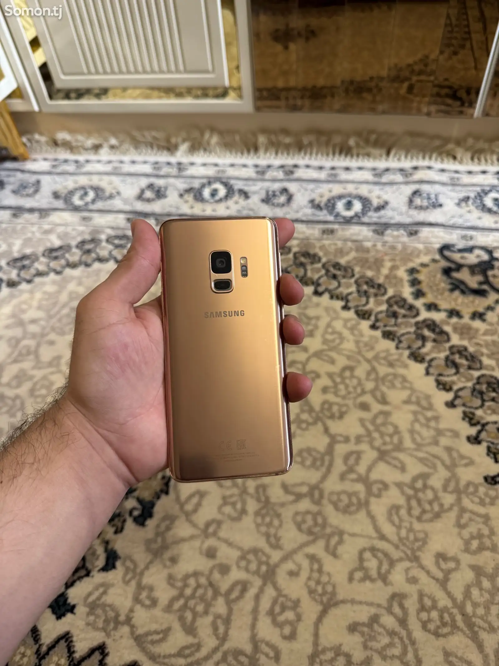 Samsung Galaxy S9 64GB-1