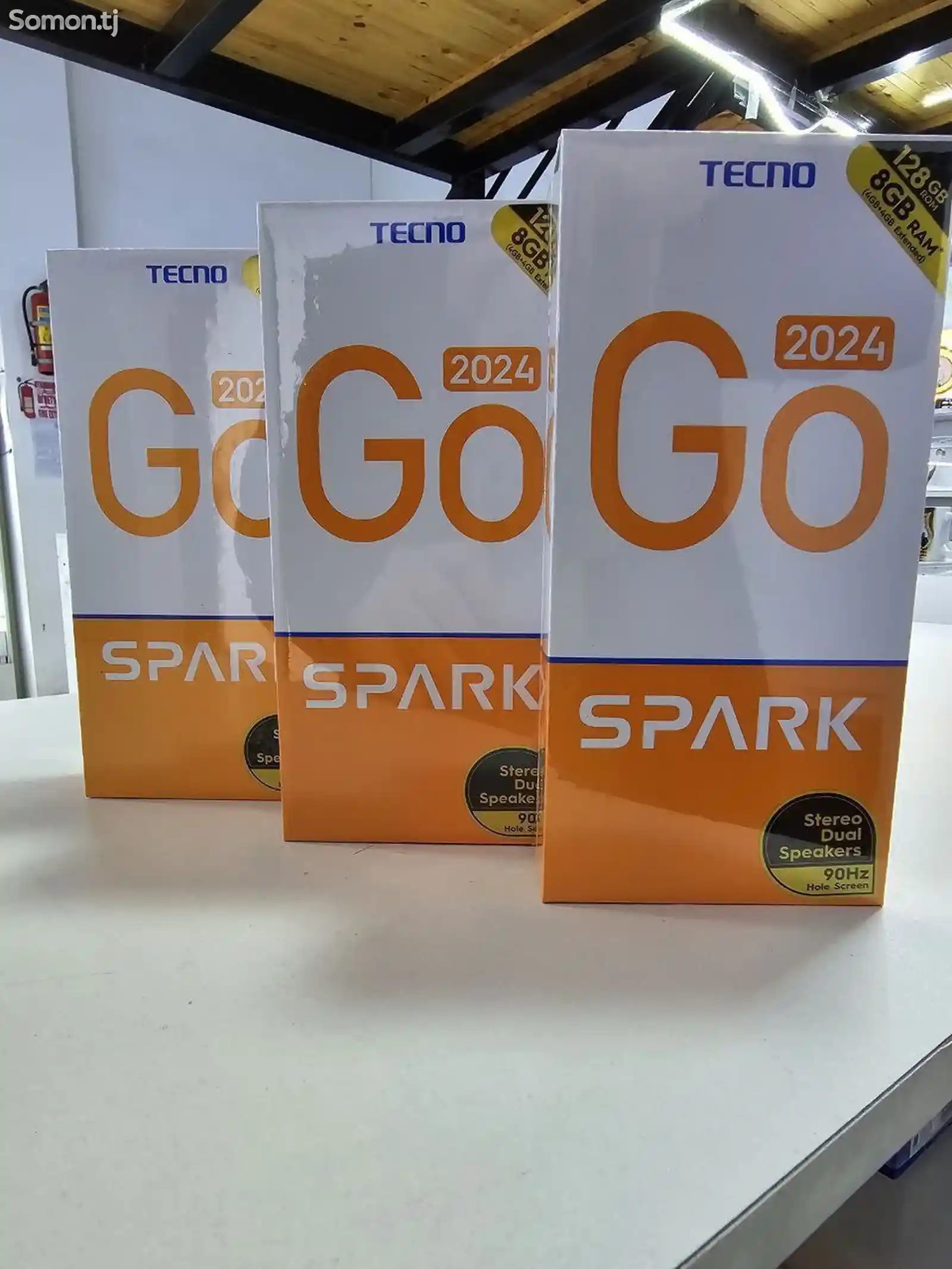 Tecno Spark Go 2024 4/128gb-1