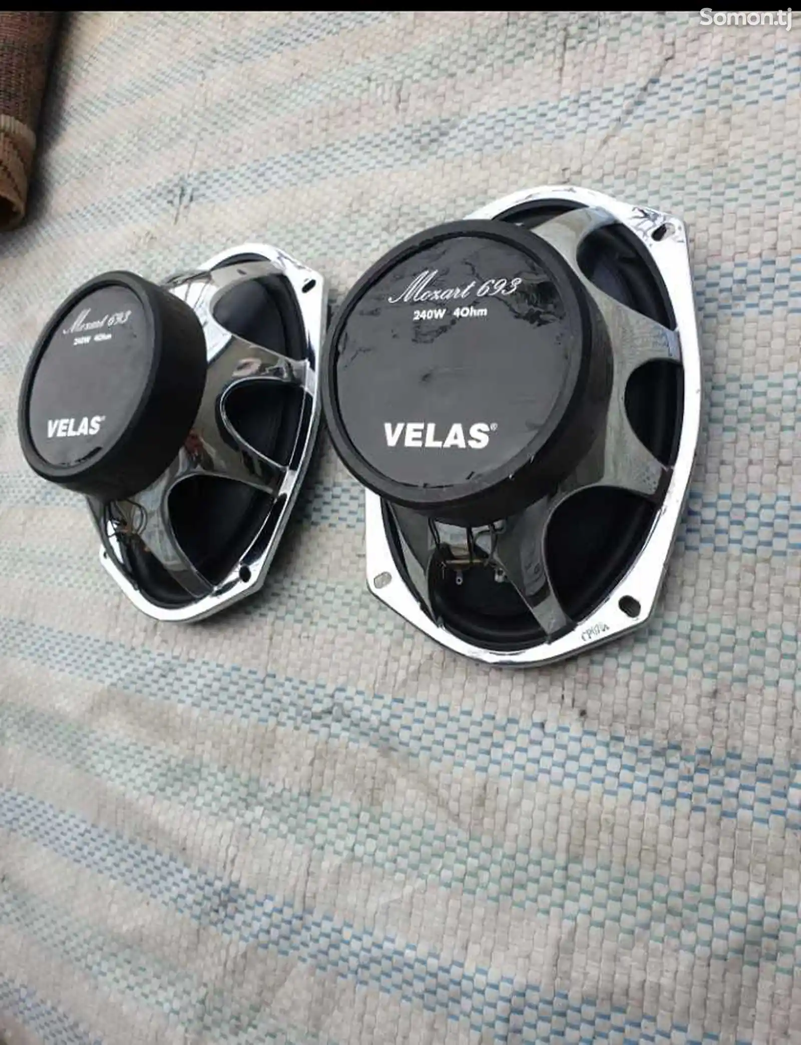 Автоколонки колонки Velas-1
