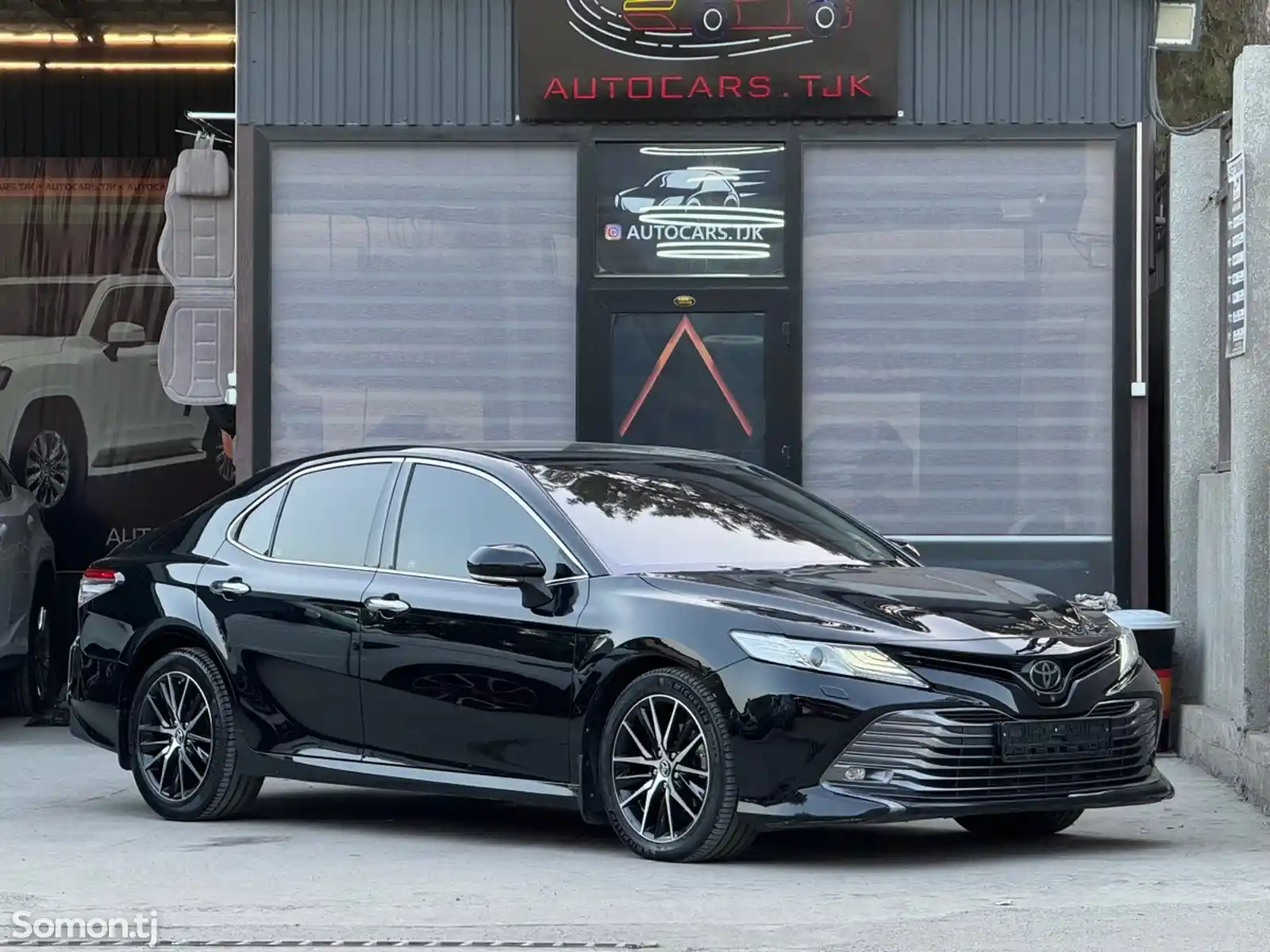 Toyota Camry, 2019-7