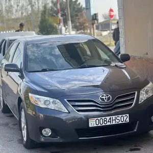 Toyota Camry, 2011