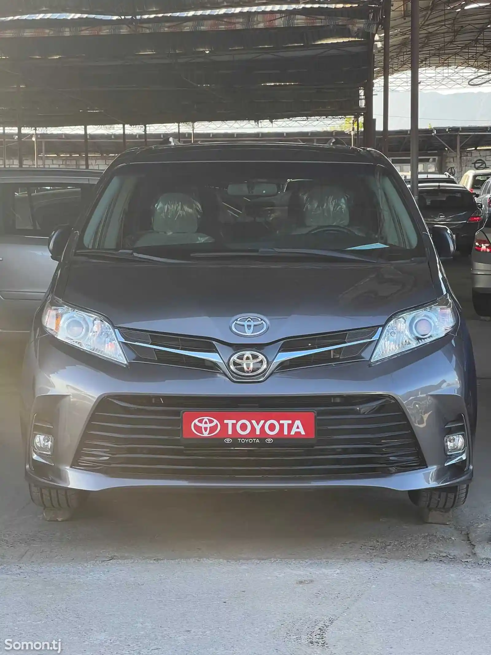 Toyota Sienna, 2016-1