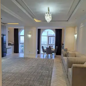 2-комн. квартира, 16 этаж, 74м², Шохмансур