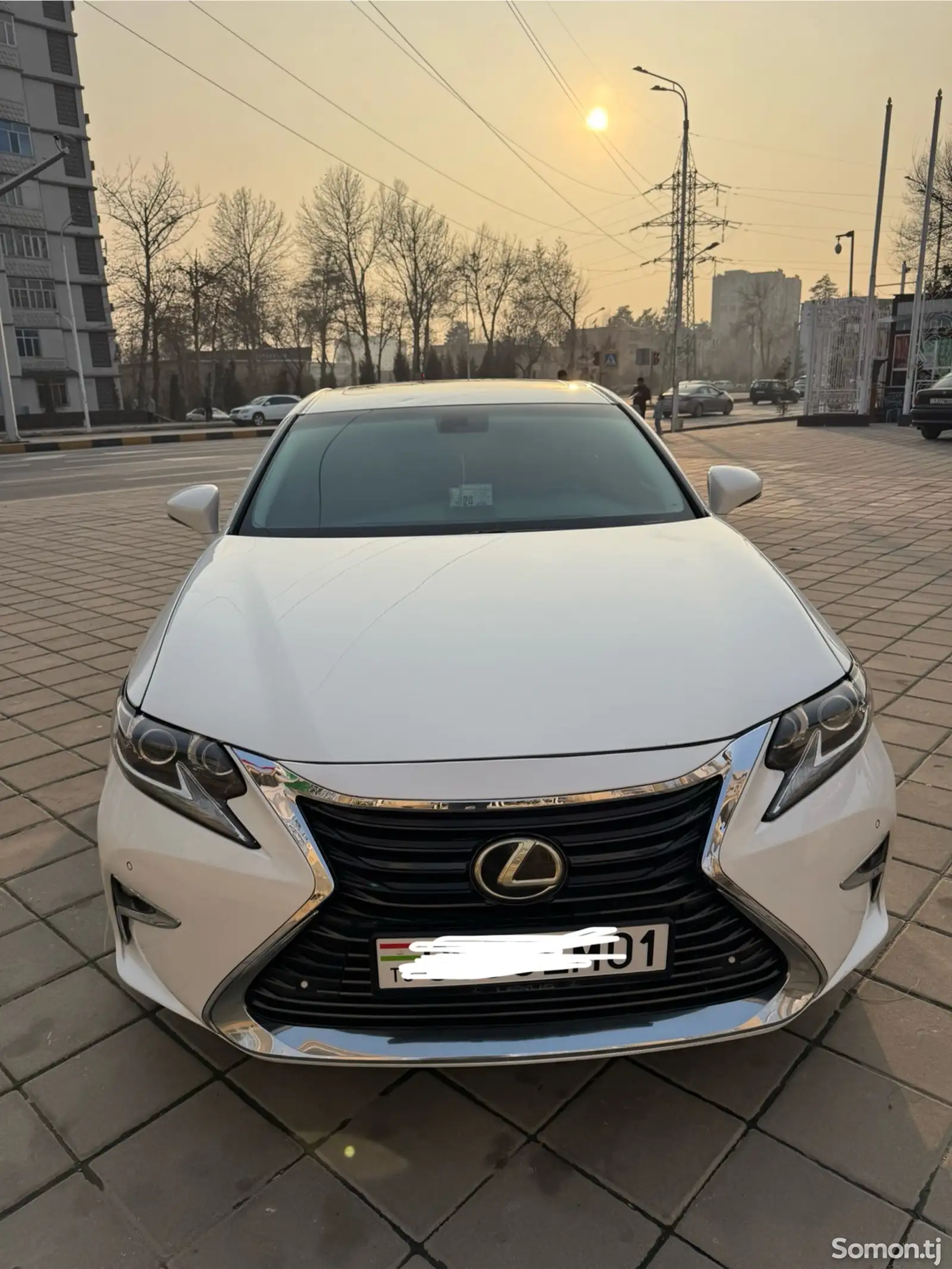 Lexus ES series, 2013-1