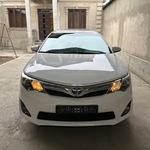 Toyota Camry, 2013