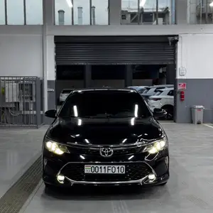 Toyota Camry, 2017