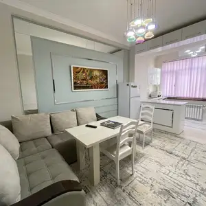 2-комн. квартира, 11 этаж, 60м², Центр, Домпечать