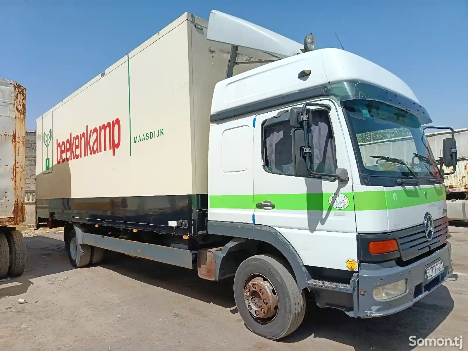 Бортовой грузовик Mercedes-Benz Atego 1328, 2002-1