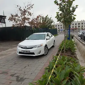 Toyota Camry, 2014