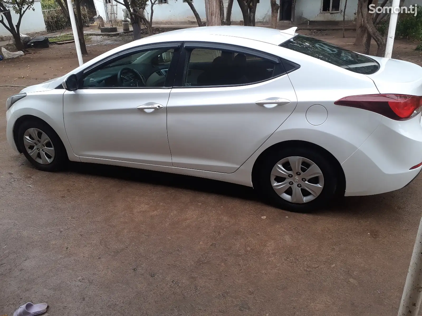 Hyundai Elantra, 2015-9