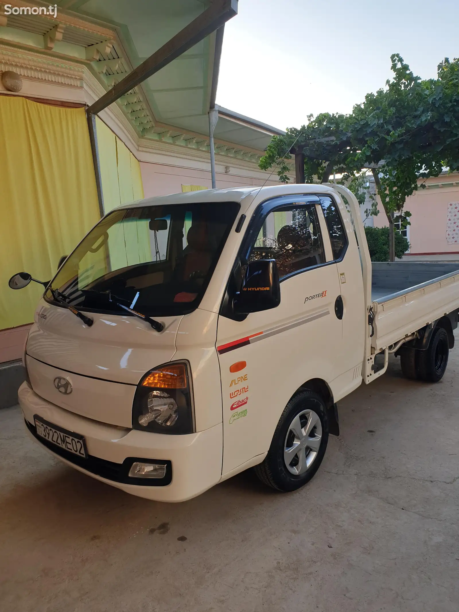 Бортовой автомобиль Hyundai Porter, 2012-1