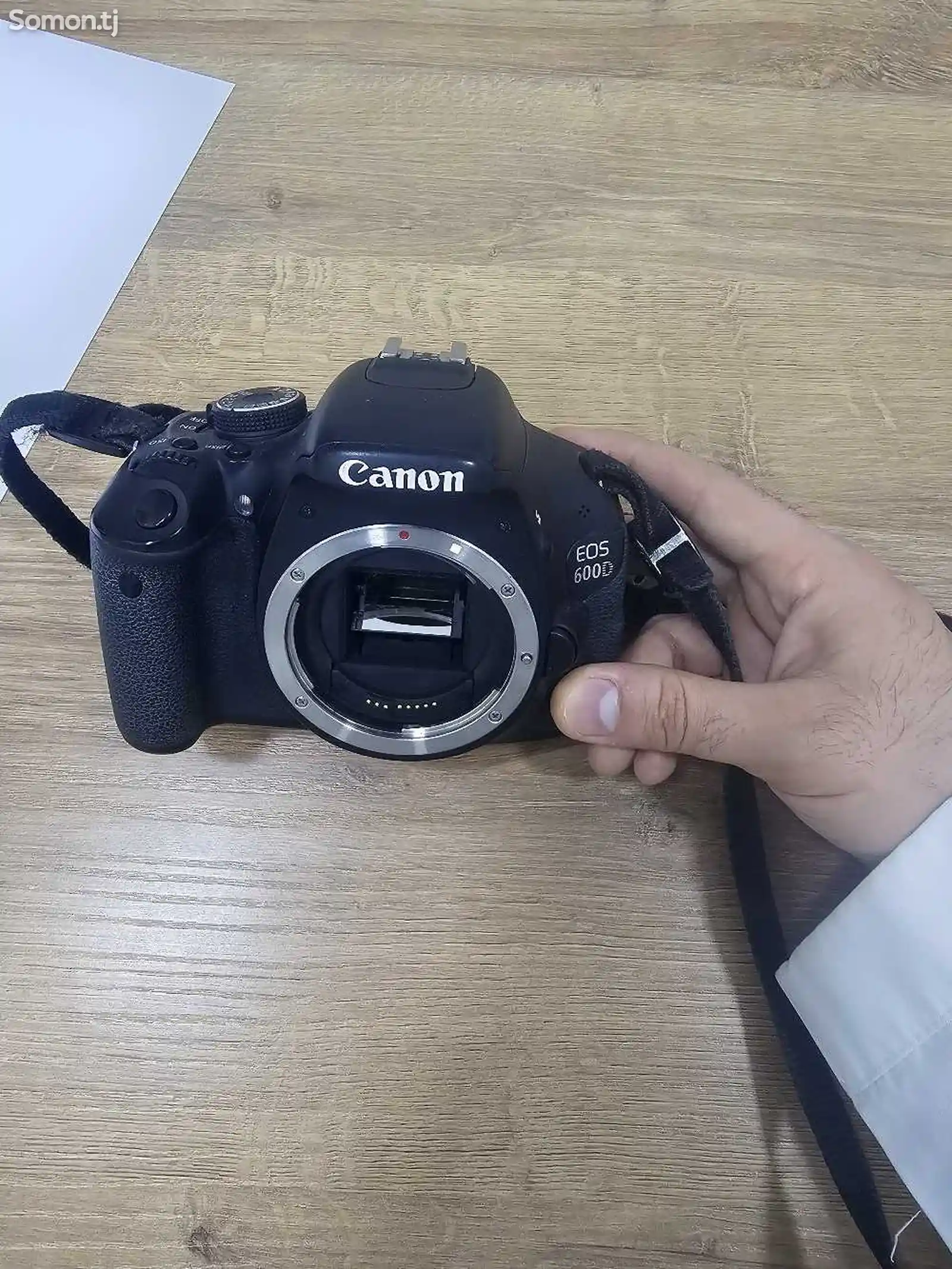 Видеокамера Canon EOS 600D-1