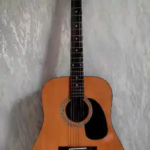 Гитара с чехoлом