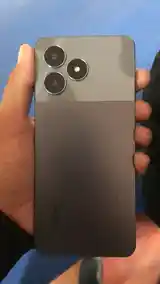 Телефон Realme-2