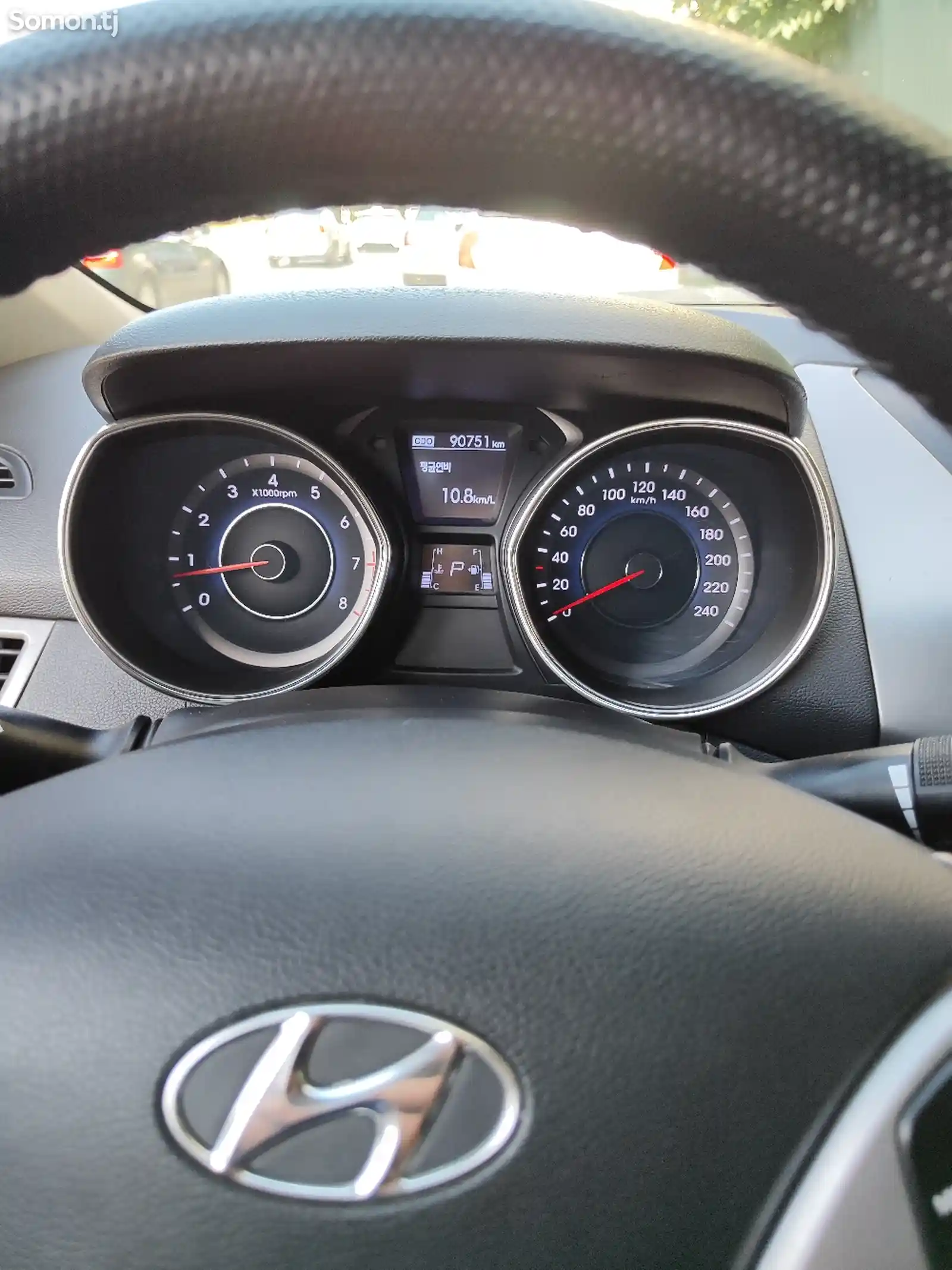 Hyundai Avante, 2012-8