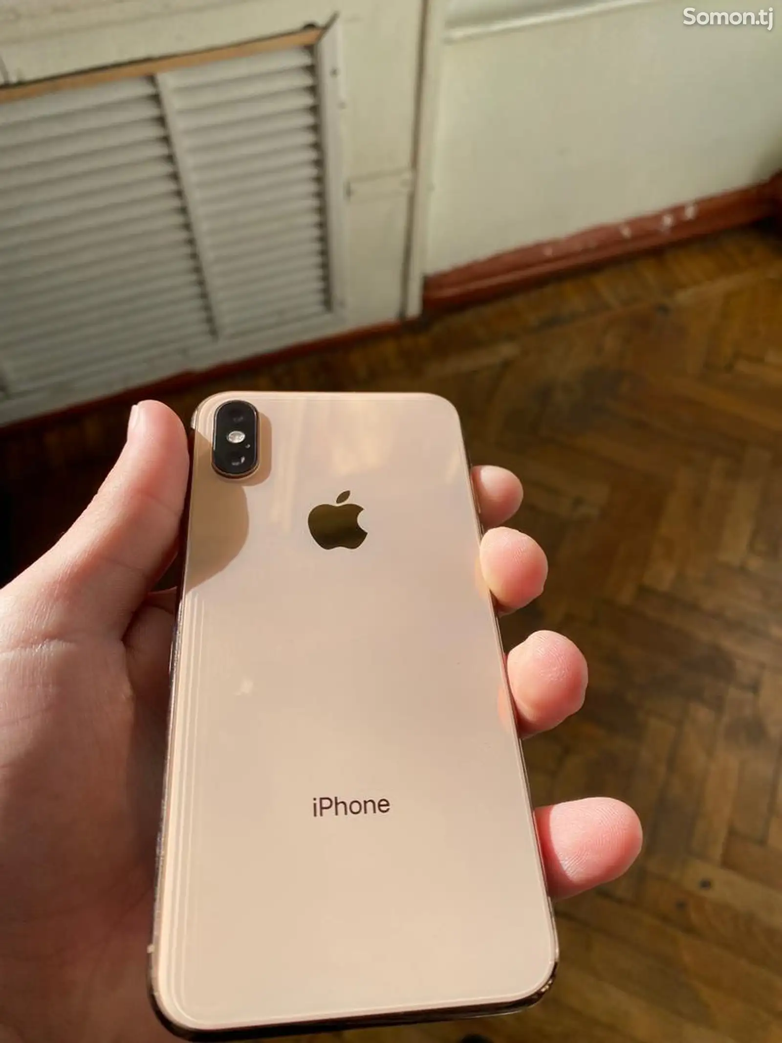 Apple iPhone Xs, 64 gb, Gold-1