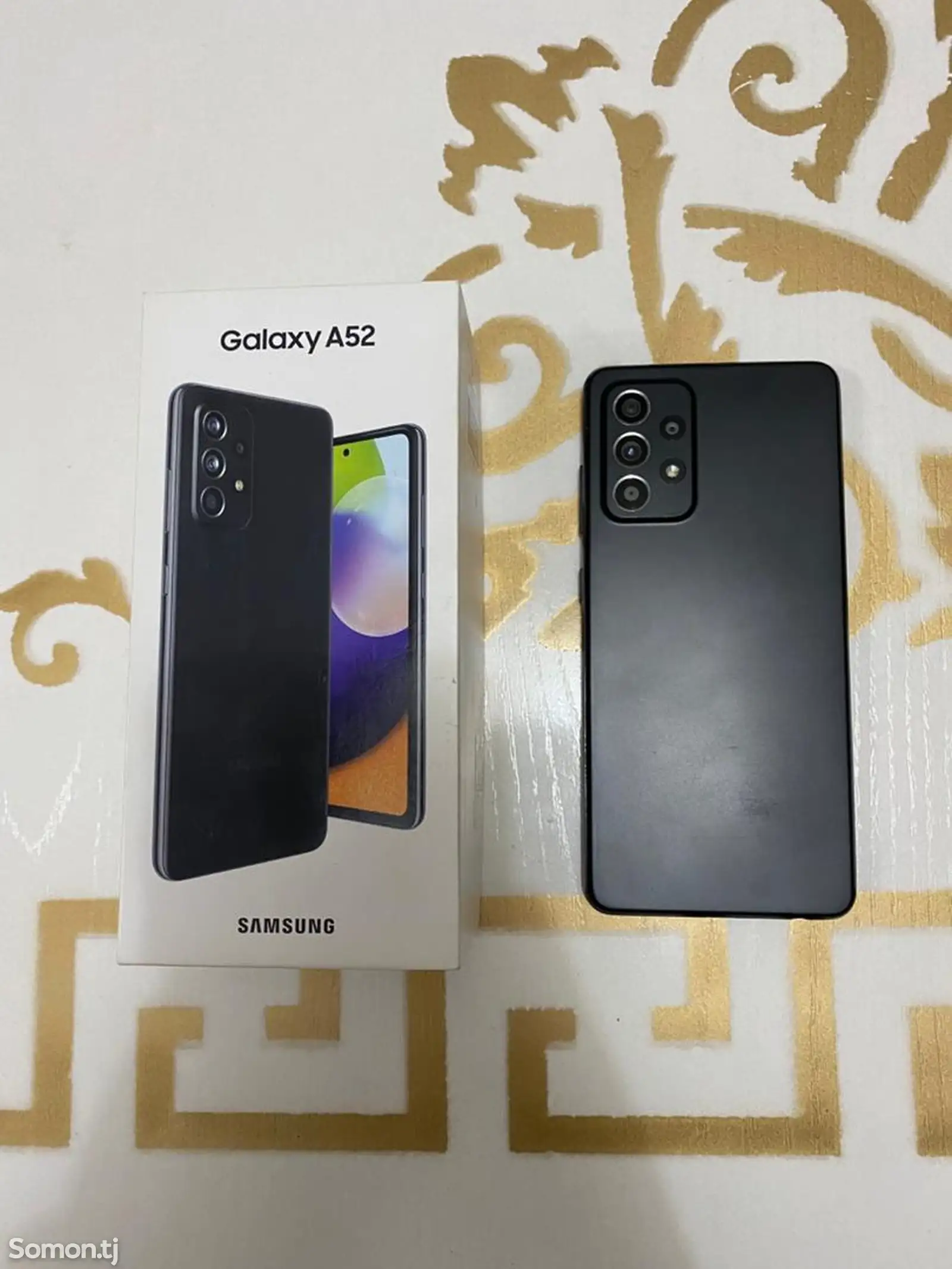 Samsung Galaxy A52-1