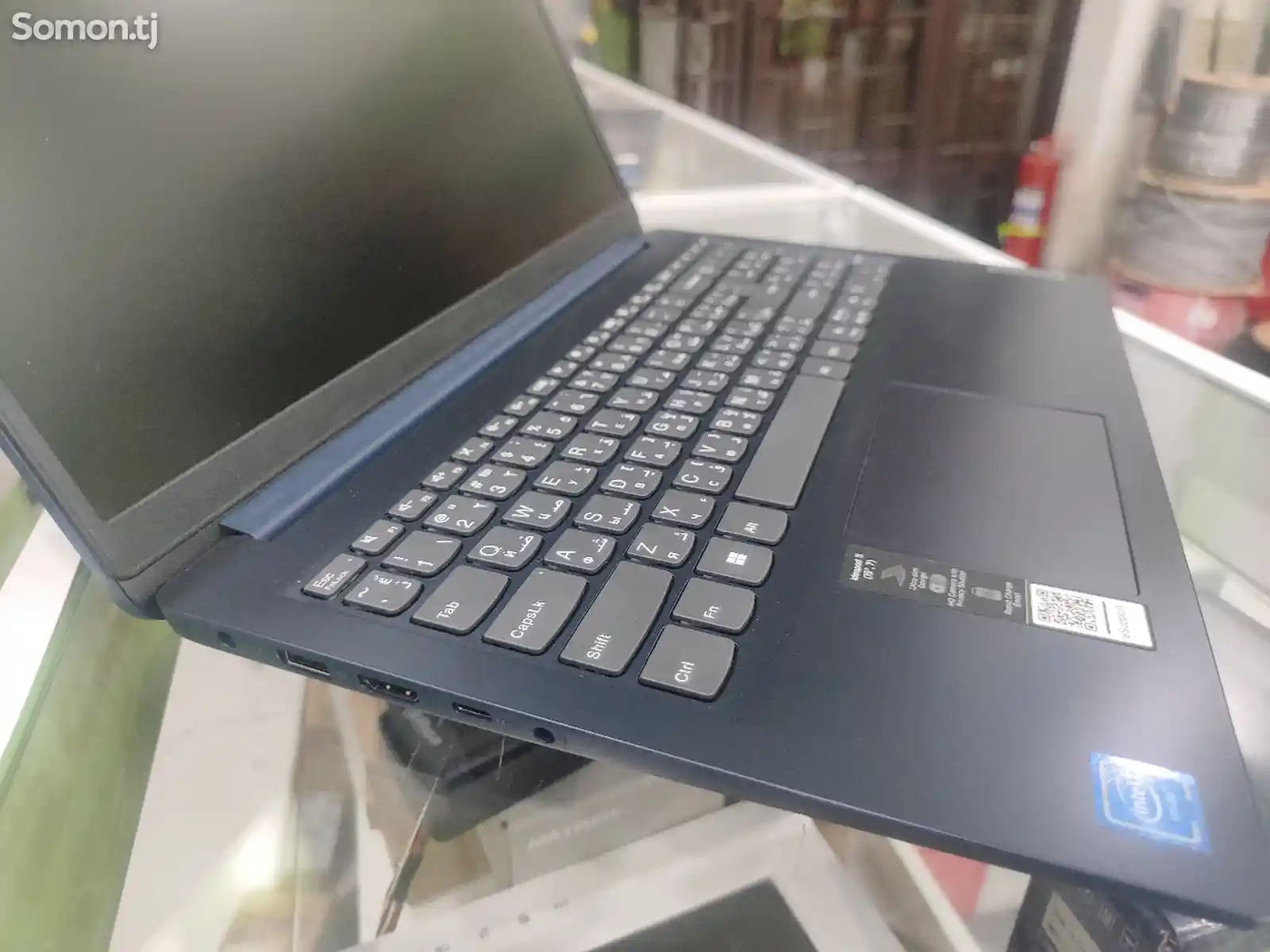 Ноутбук Lenovo-3