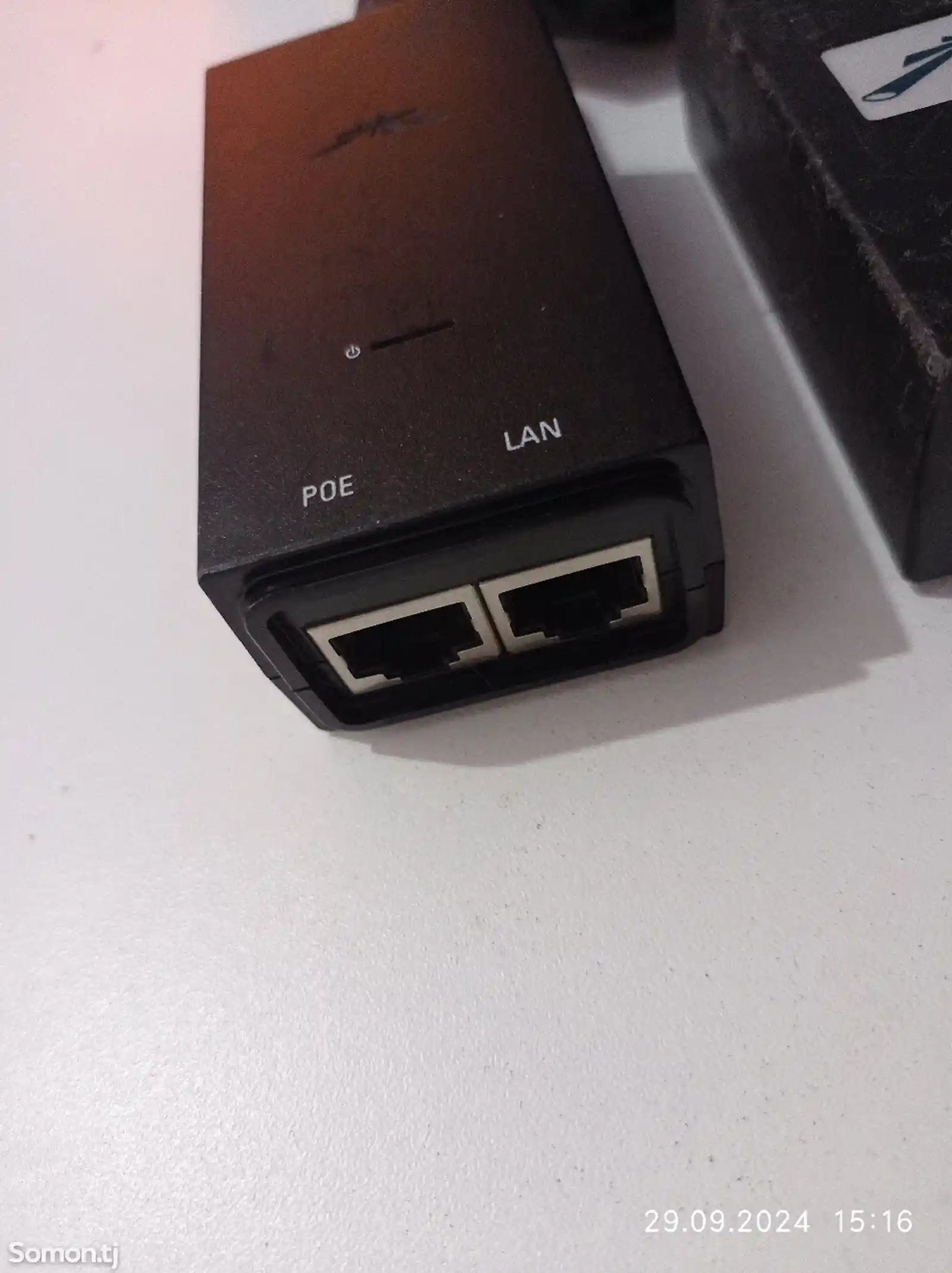 Ubiquiti PoE инжектор 24V-2