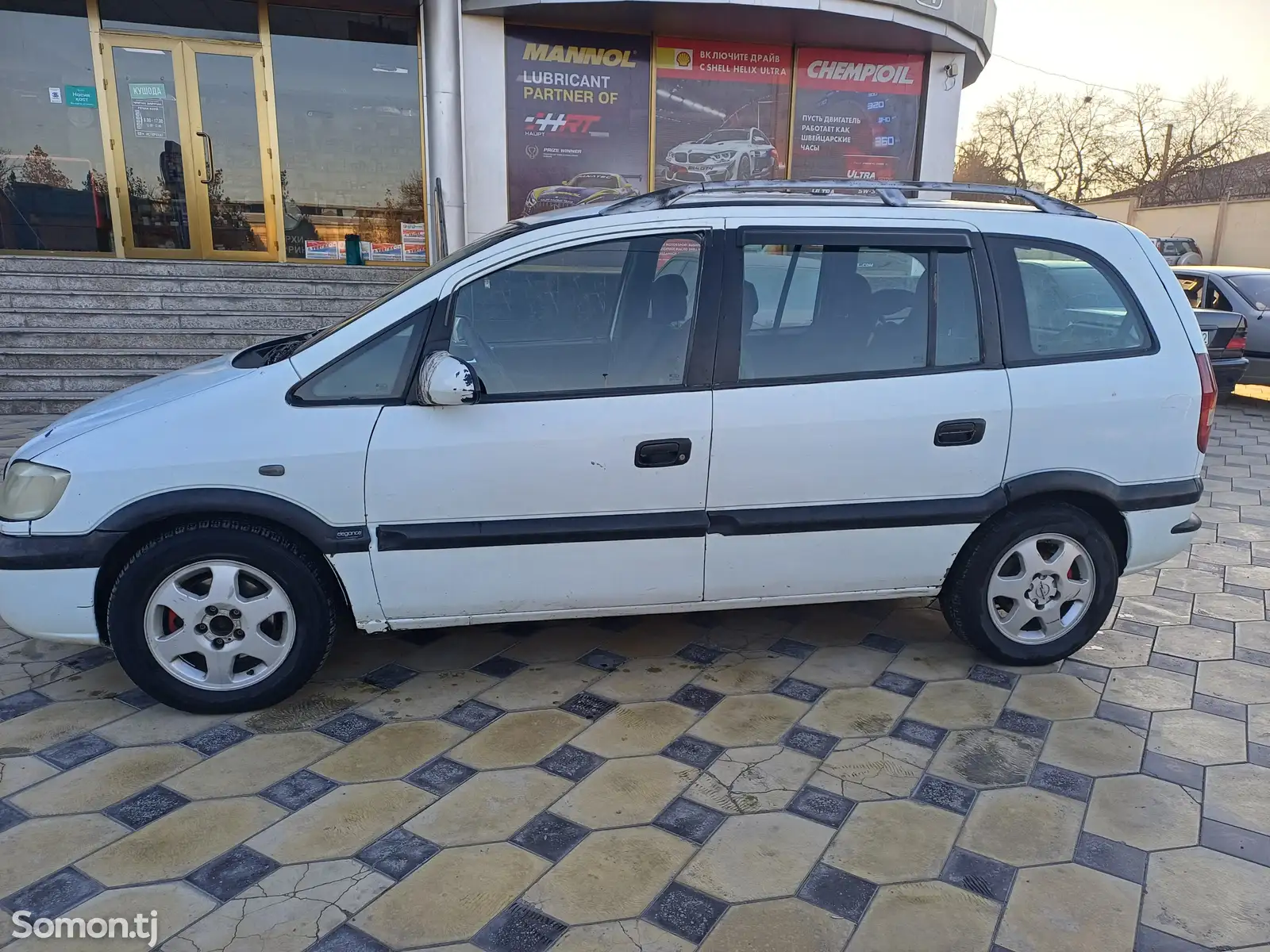 Opel Zafira, 2000-1