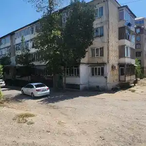 3-комн. квартира, 1 этаж, 78 м², 34 мкр