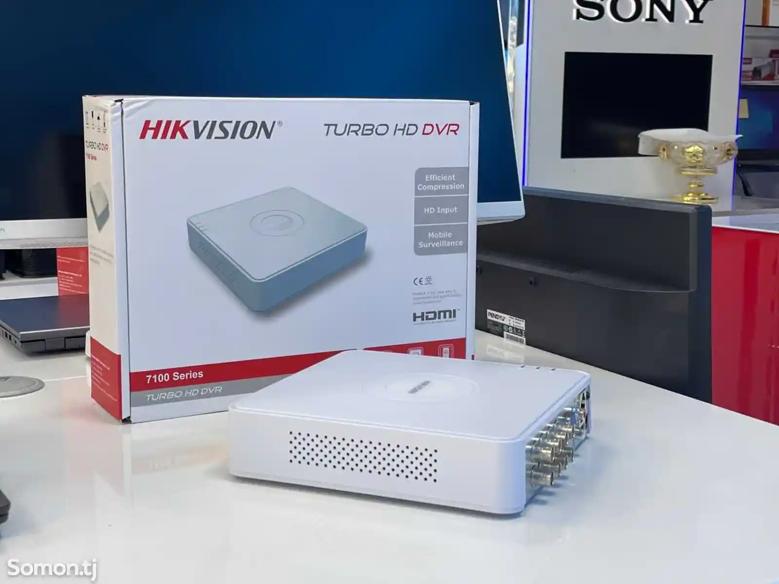 База видеорегистратор Hikvision 8порт DS-7108HGHI-F1-3