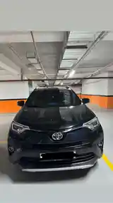 Toyota RAV 4, 2018-4