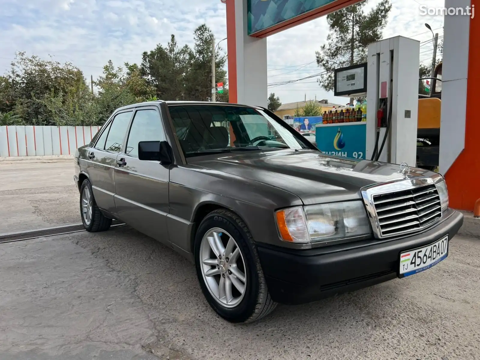 Mercedes-Benz W201, 1991-2