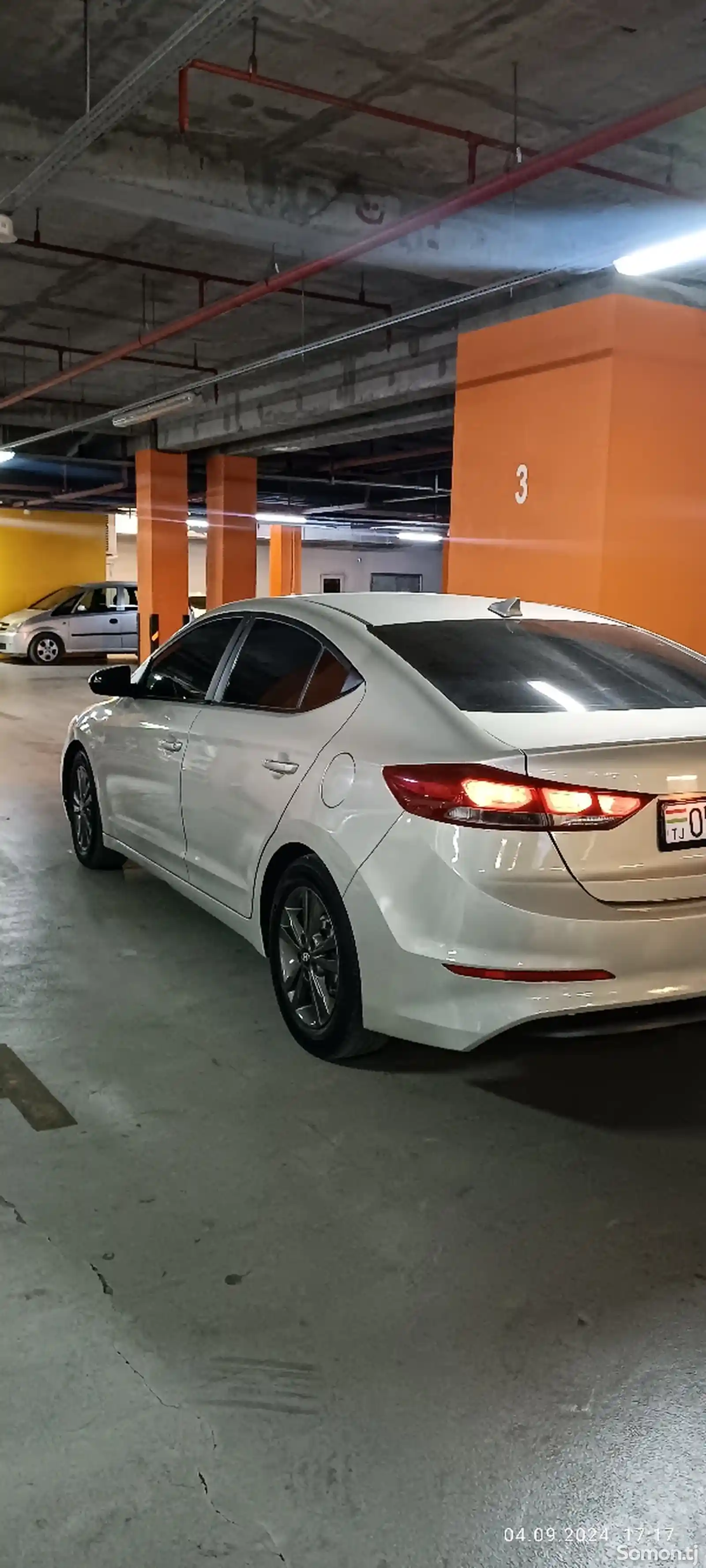 Hyundai Elantra, 2017-5