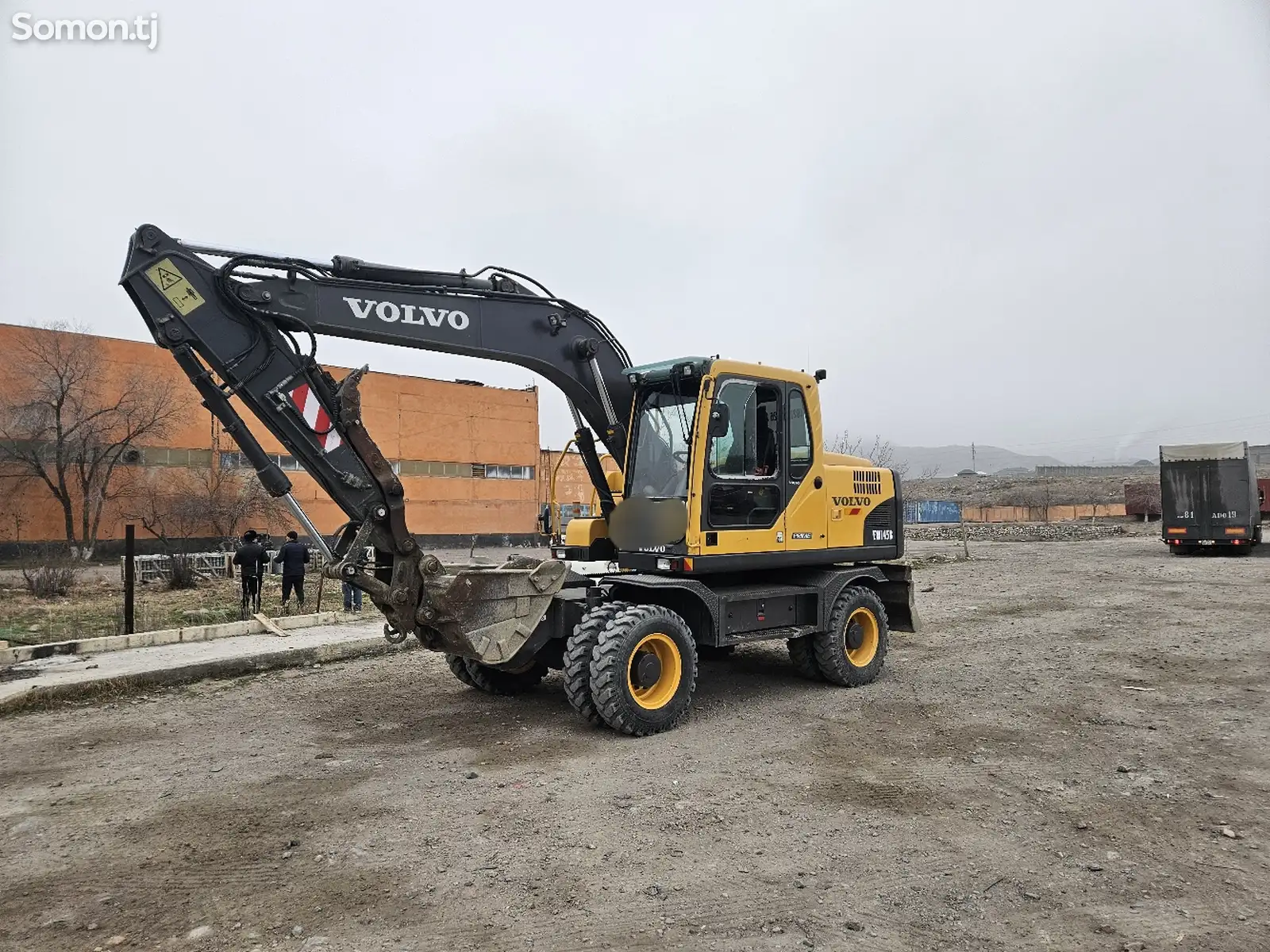 Экскаватор Volvo EW145B Prime