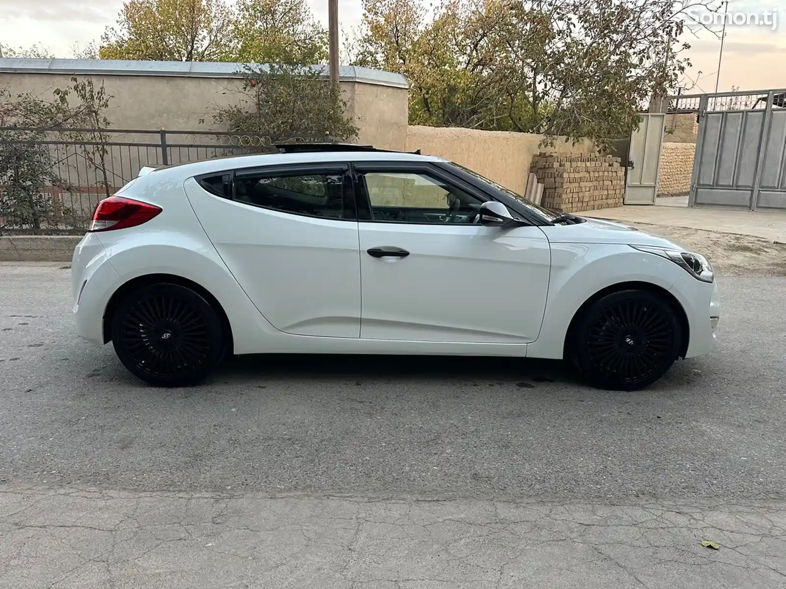 Hyundai Veloster, 2012-4