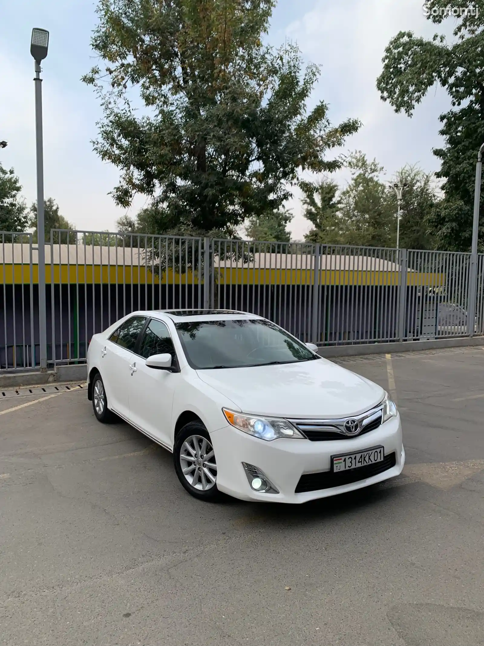 Toyota Camry, 2012-1