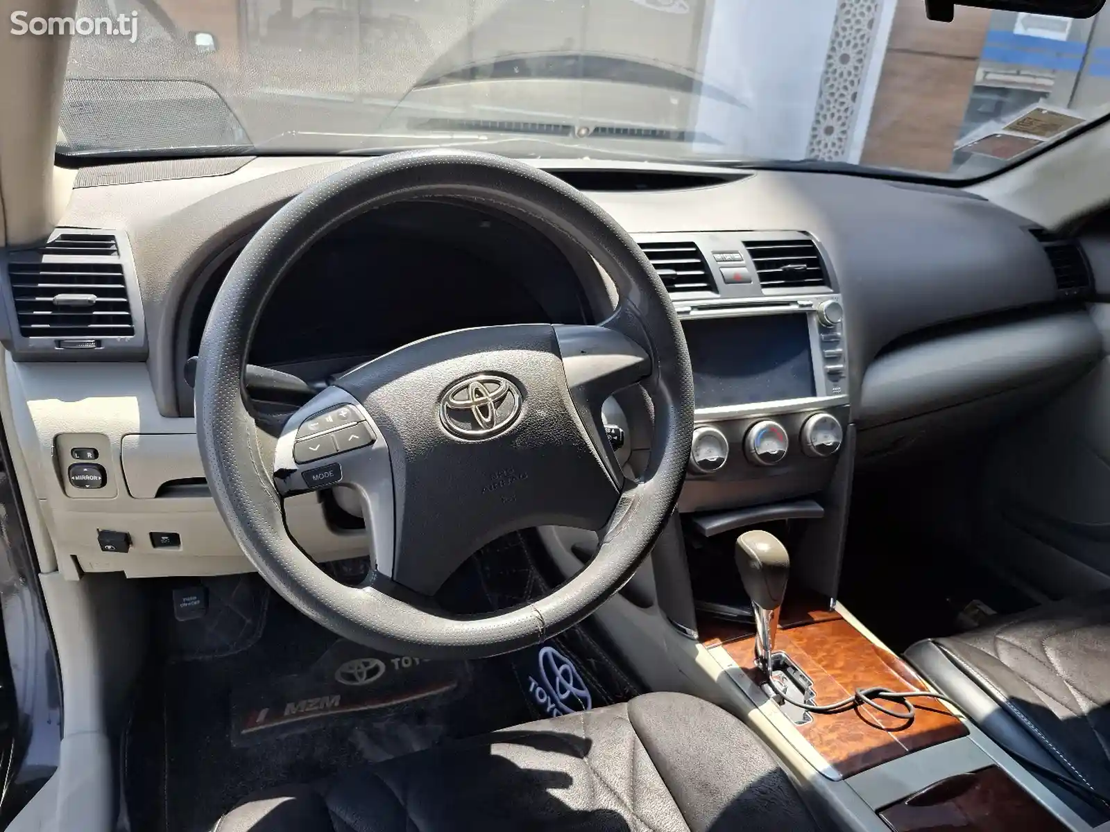 Toyota Camry, 2010-6