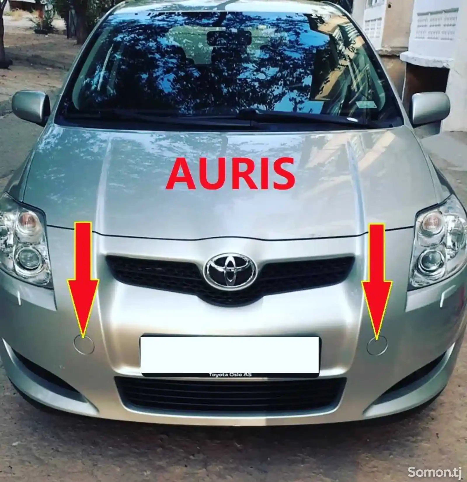 Буксировочная заглушка Toyota Auris 2008-1