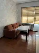 2-комн. квартира, 11 этаж, 80м², Сомони-6