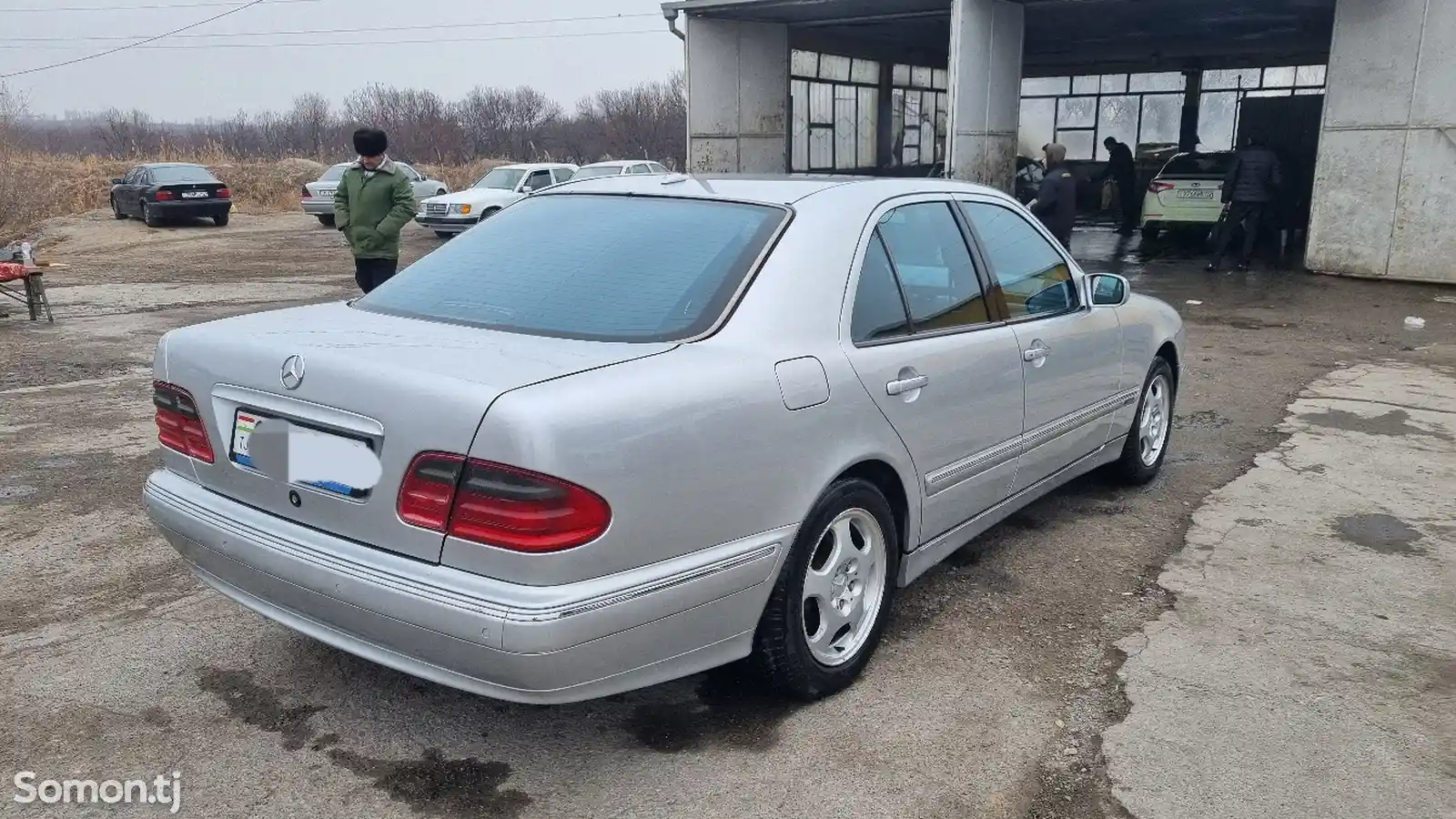 Mercedes-Benz E class, 2002-3