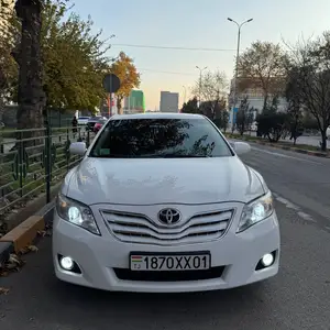 Toyota Camry, 2011