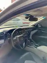 Toyota Camry, 2018-6