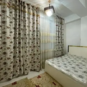 2-комн. квартира, 4 этаж, 65м², Молодёжный, Фирдавси