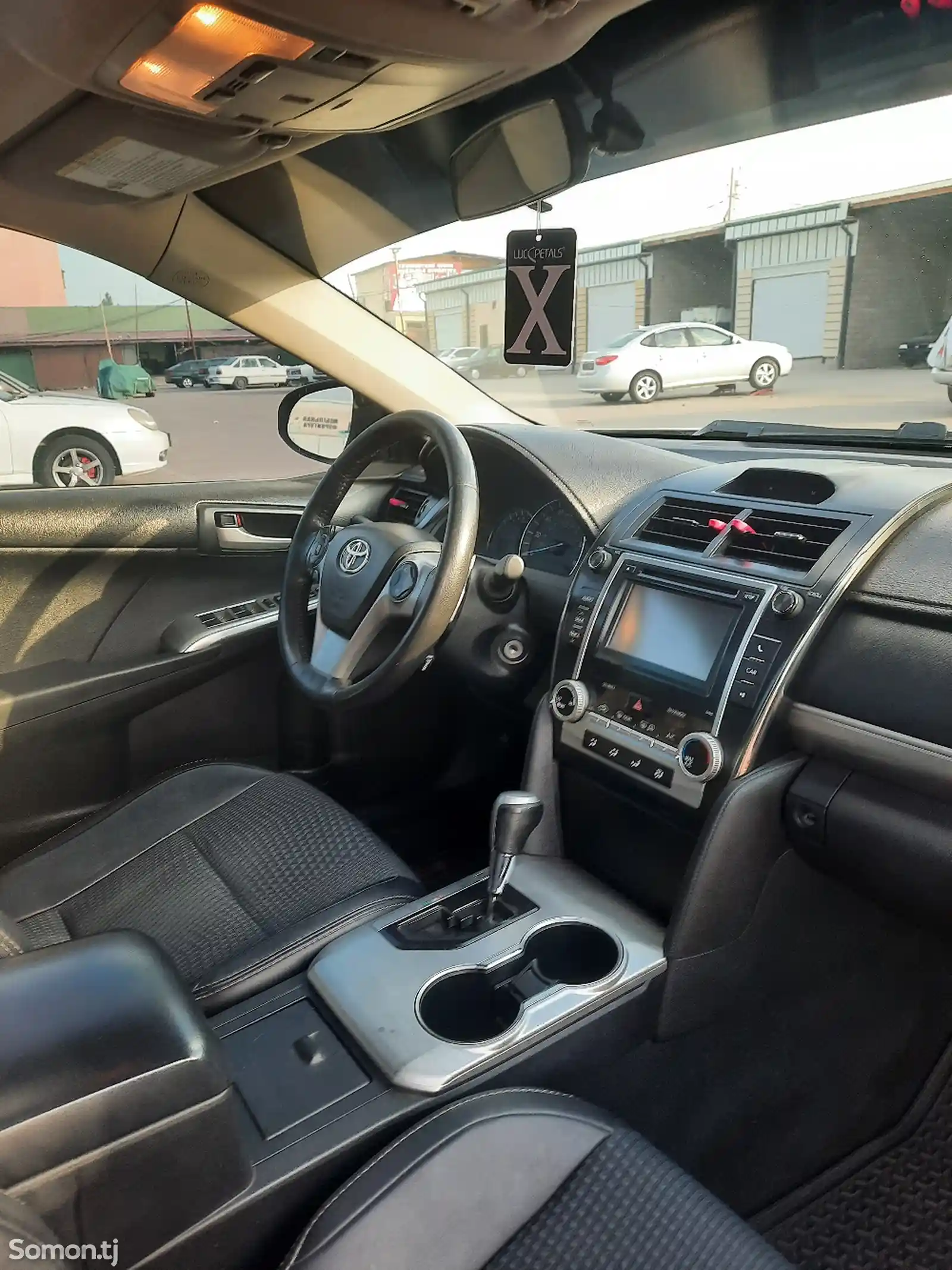 Toyota Camry, 2013-8