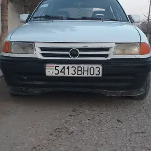 Opel Astra F, 1992