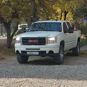 GMC Sierra, 2013