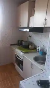 2-комн. квартира, 1 этаж, 60м², 33 мкр-6