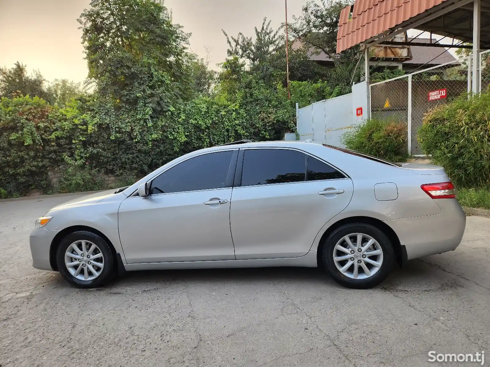 Toyota Camry, 2011-9