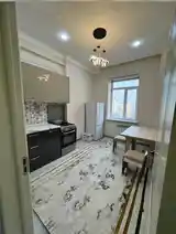 2-комн. квартира, 10 этаж, 60м², Шохмансур-2