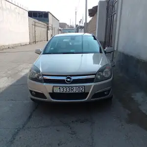 Opel Astra H, 2008