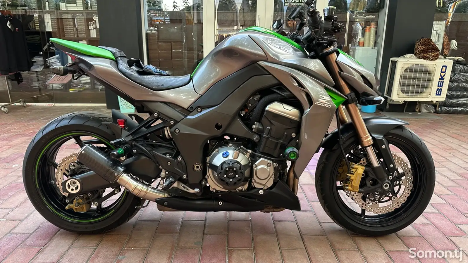 Мотоцикл Kawasaki z1000-1