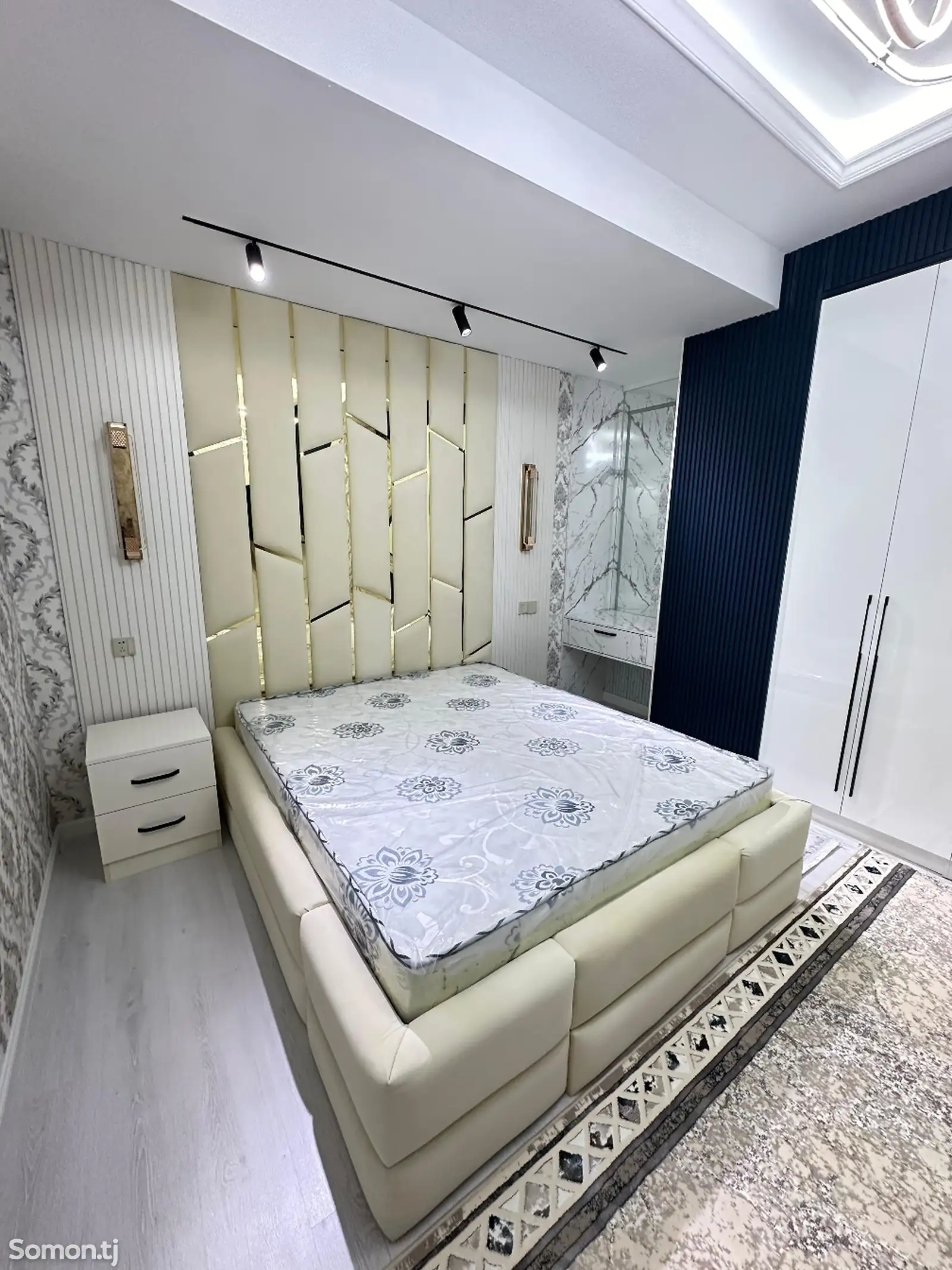 2-комн. квартира, 5 этаж, 60м², Овир-1