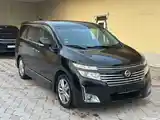 Nissan Elgrand, 2014-2